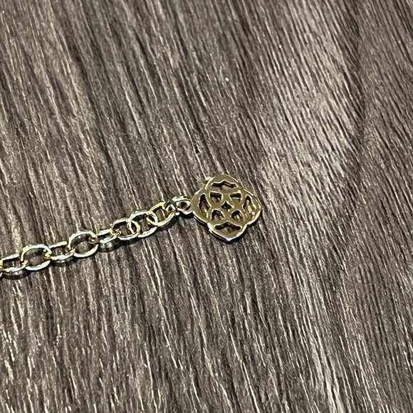 NWOT Kellie pearl station necklace white gold - Picture 3 of 4